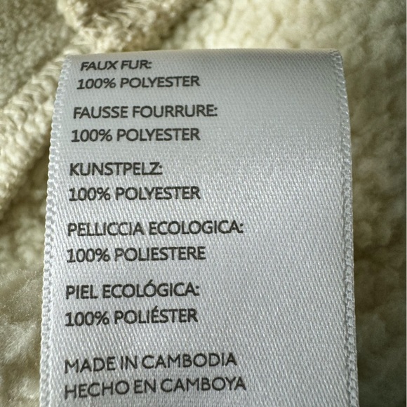 Urban Outfitters BDG Collins Cream Fleece Cropped Sweater Size Small - Picture 11 of 13